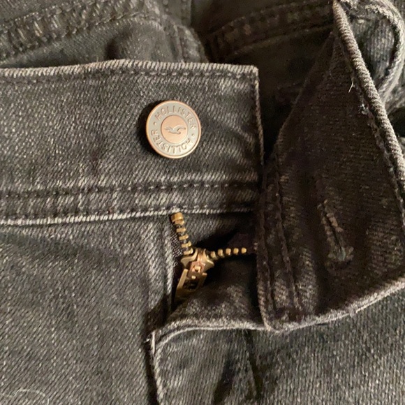 Hollister jean shorts - Picture 3 of 4